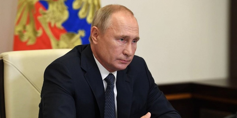 Путин подписал закон о запрете коллекторам общаться с родными должника без их согласия | Кредит-онлайн Путин подписал закон о запрете коллекторам общаться с родными должника без их согласия | Кредит-онлайн